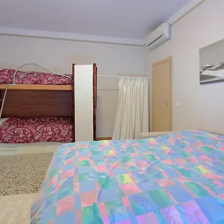 Comodo A Lizzano Con Vista Appartamento Lizzano In Belvedere