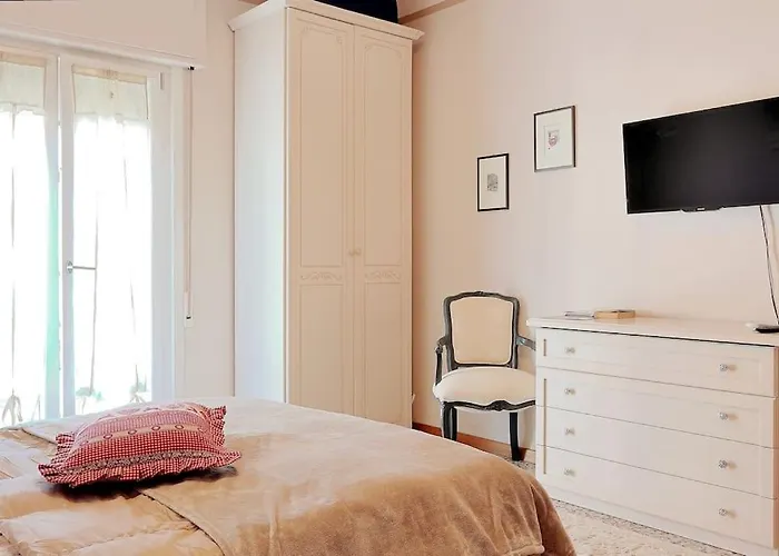 Comodo A Lizzano Con Vista Appartamento Lizzano In Belvedere