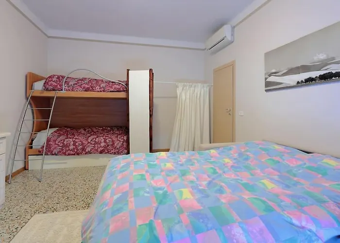 Comodo A Lizzano Con Vista Appartamento Lizzano In Belvedere